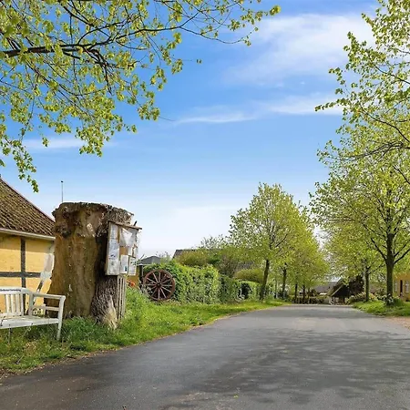 Sl290-agerso-digevej-37 * Omø By